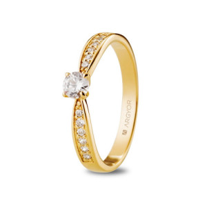 Anillo de Compromiso Solitario Argyor de Oro Amarillo 18k con Circonitas en los Brazos