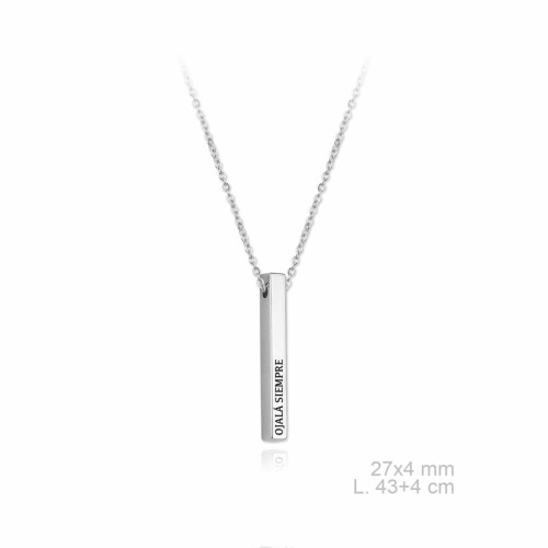 Collar lingote plata con hasta cuatro nombres personalizables.