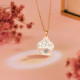 Colgante flor nácar Mamá oro 18k delicado y elegante