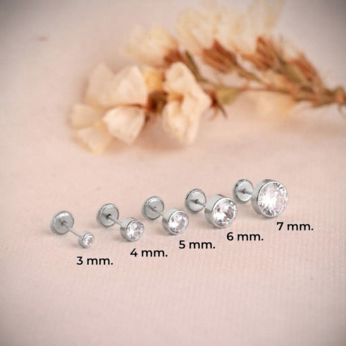 Pendientes con Circonita Chatón en Oro Blanco de 18 Quilates